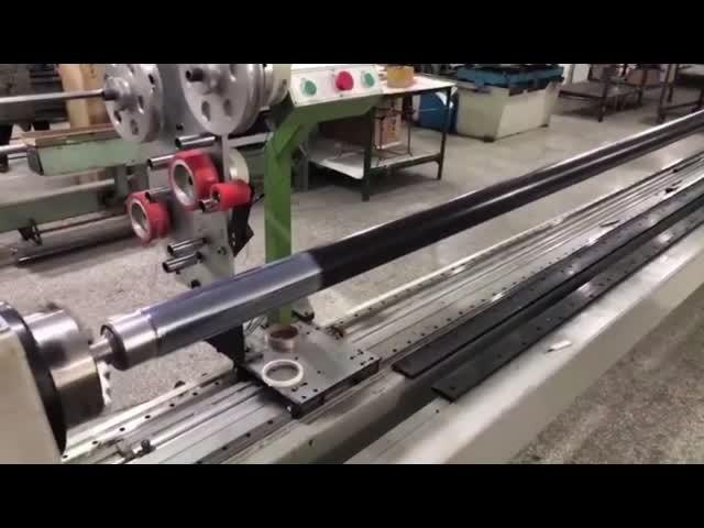 how to roll wraped a carbon fiber tube